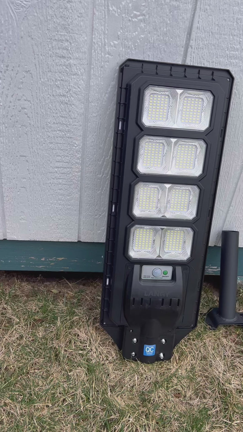Load and play video in Gallery viewer, 200W solar street lights 20000 lumens -Grey
